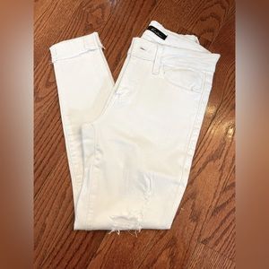 KanCan white skinny jeans